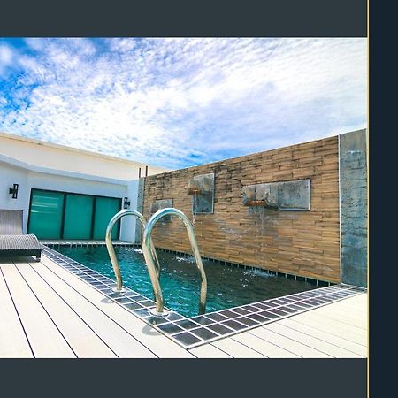 3 Bedroom Stylish Condo With Private Rooftop Pool Камала Экстерьер фото
